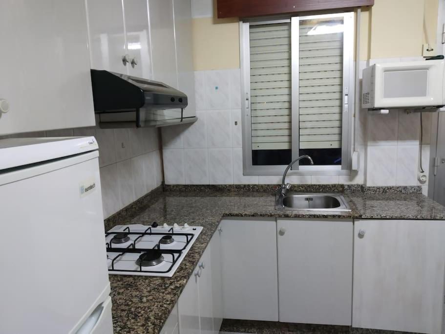 Apartamento Con Terraza Y Vistas Al Mar Bueu Exterior photo